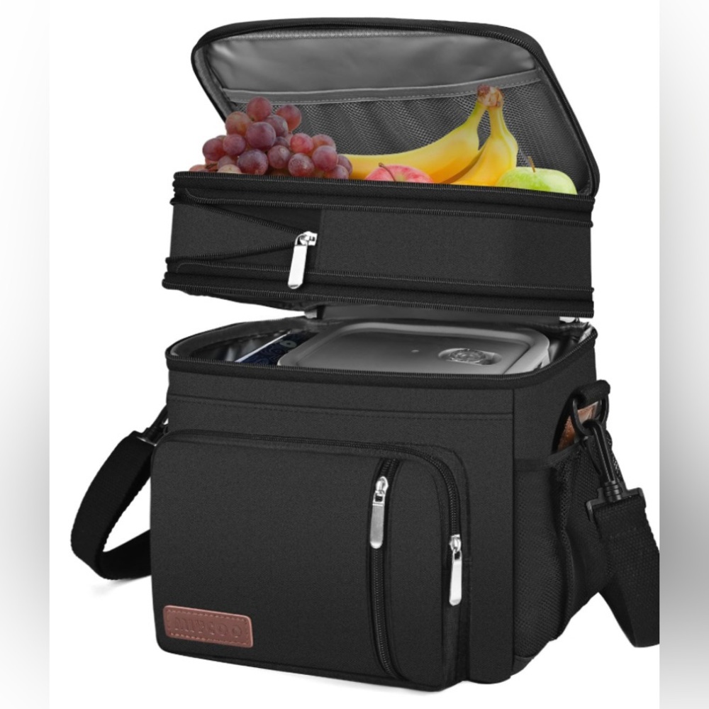 ✨2/$25✨Black Insulated Men's Bag